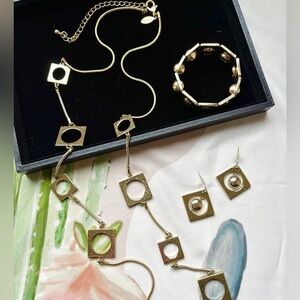 Chico's Gold Square Necklace Bracelet Earrings Set